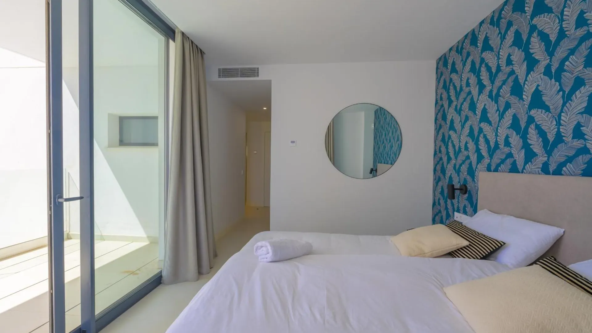 Amazing 3 Bedroom With Seaviews In Higueron Malaga