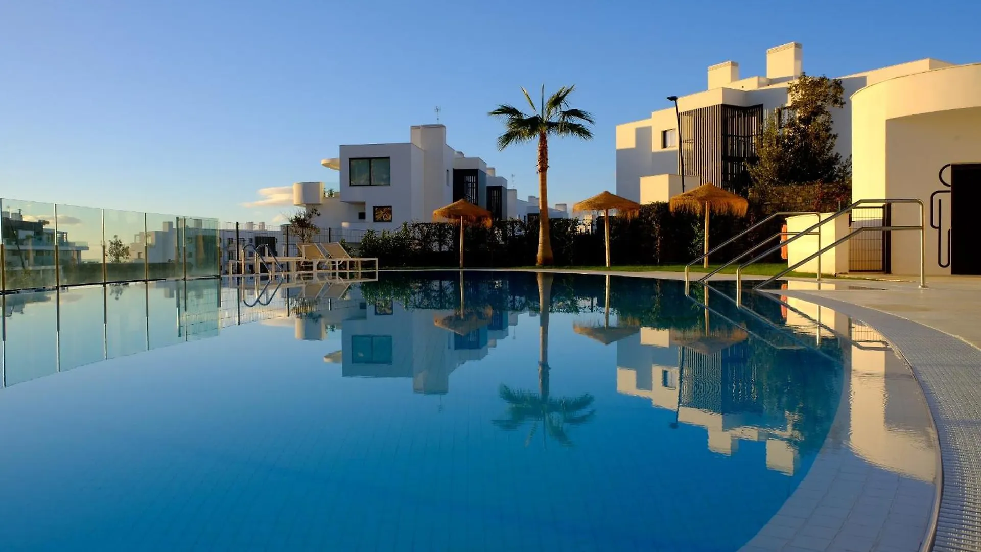 Apartment Amazing 3 Bedroom With Seaviews In Higueron Malaga