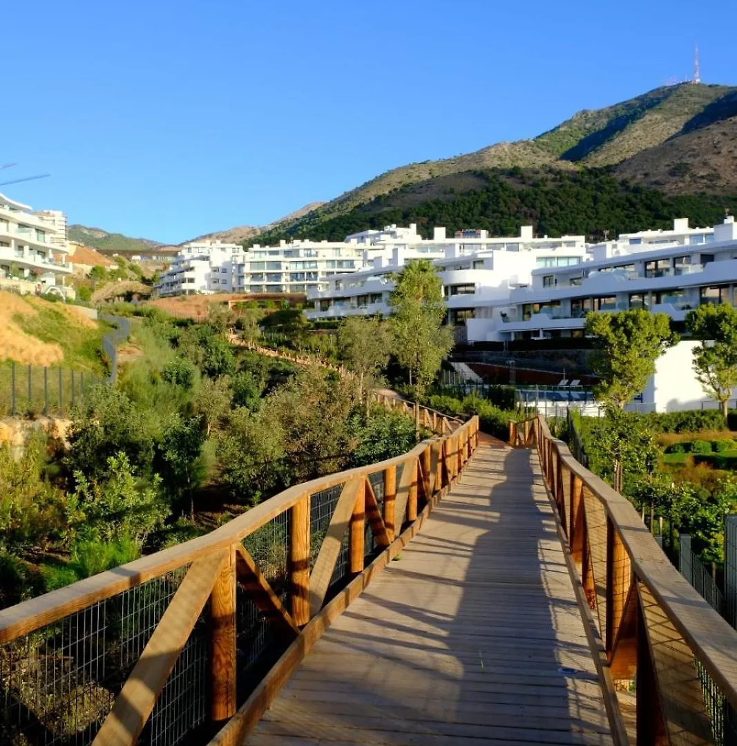 Amazing 3 Bedroom With Seaviews In Higueron Malaga Apartment
