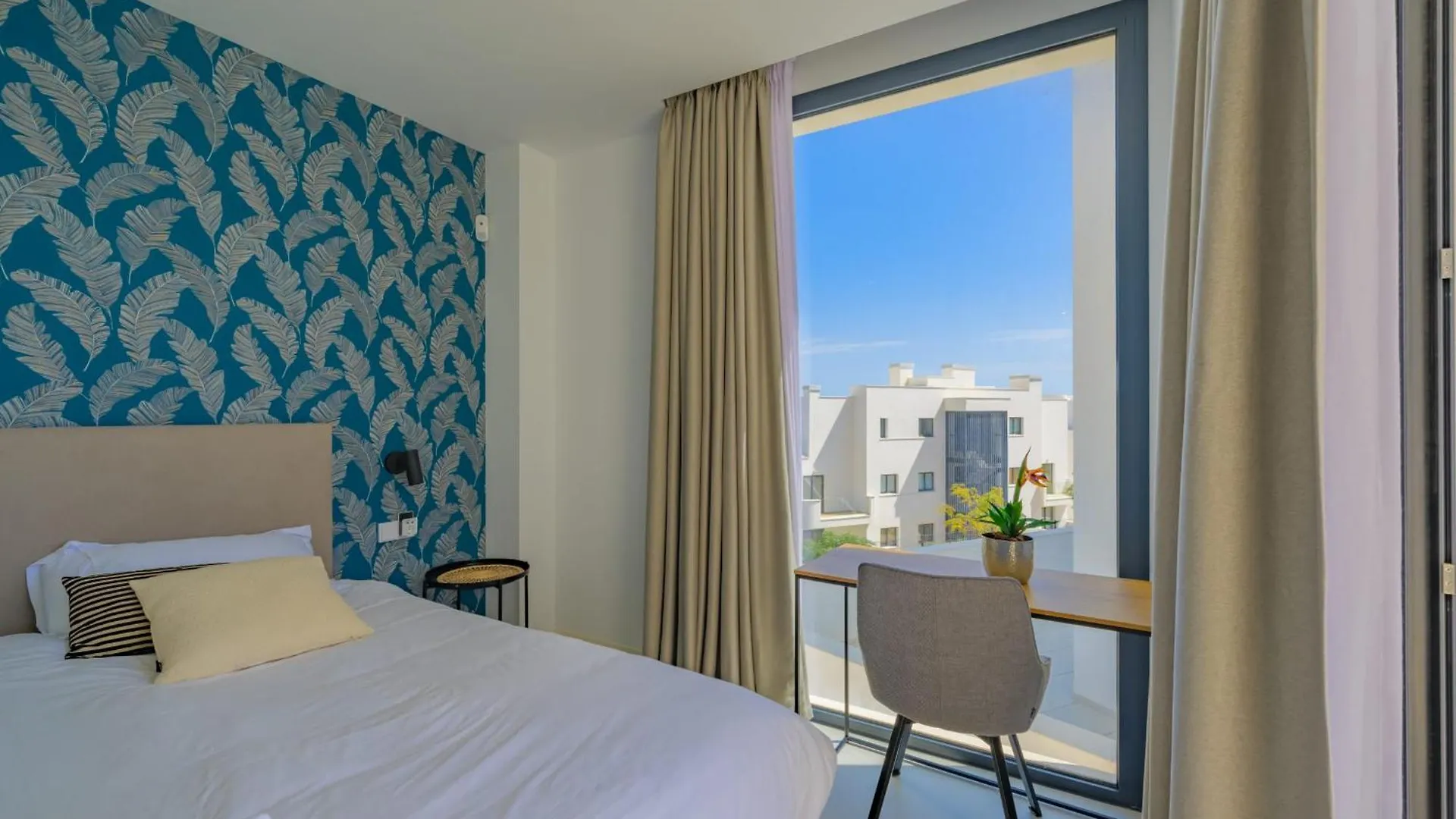 Apartment Amazing 3 Bedroom With Seaviews In Higueron Malaga